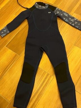 Dark Lightning Kids Wetsuit Neoprene Thermal Swimsuit Boys Girls Size 6